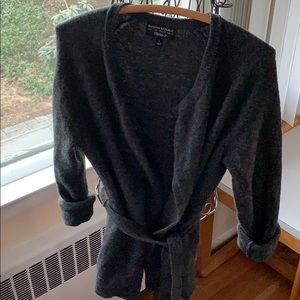 BR Fine Italian Yarn Tied Sweater - Large